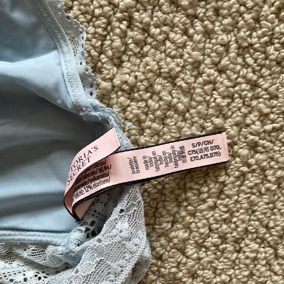 Victoria’s Secret Lacy Bralette Bra Bundle Purple Pink Blue Size Small Like New - Picture 10 of 10